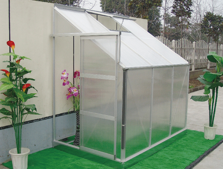 Dense vertical planting system with organized layered shelves